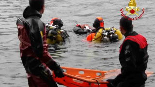 Un ragazzo di 18 anni annega nel Lago d’Orta